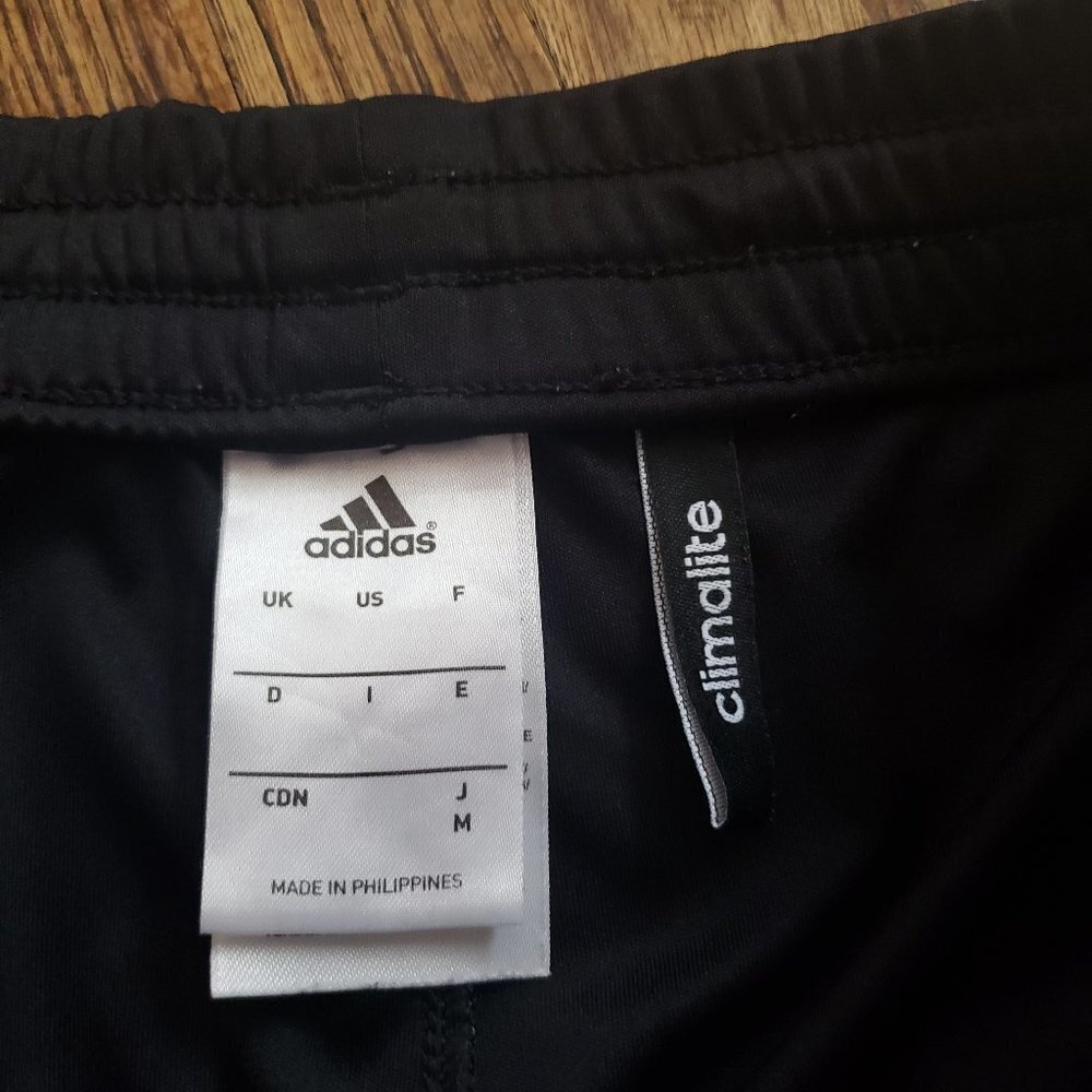 Adidas Short - Picture 7 of 7